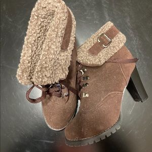 Women's 7 1/2 size boots